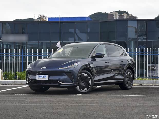 智己汽车 智己LS7 2023款 90kWh Elite四驱版 智己汽车 智己LS7 2023款 90kWh Elite四驱版