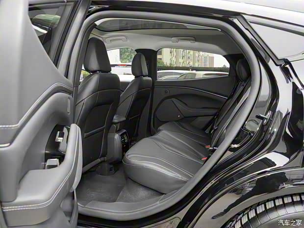 福特电动车 Mustang Mach-E 2021款 无疆后驱豪华版(长续航)