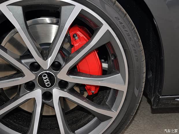 一汽-大众奥迪 奥迪A4L 2020款 45 TFSI quattro 臻选动感型