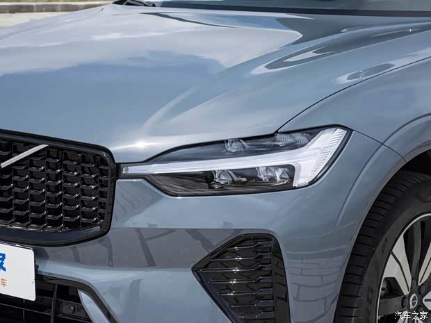 沃爾沃亞太 沃爾沃XC60 2024款 B5 四驅(qū)峽灣版