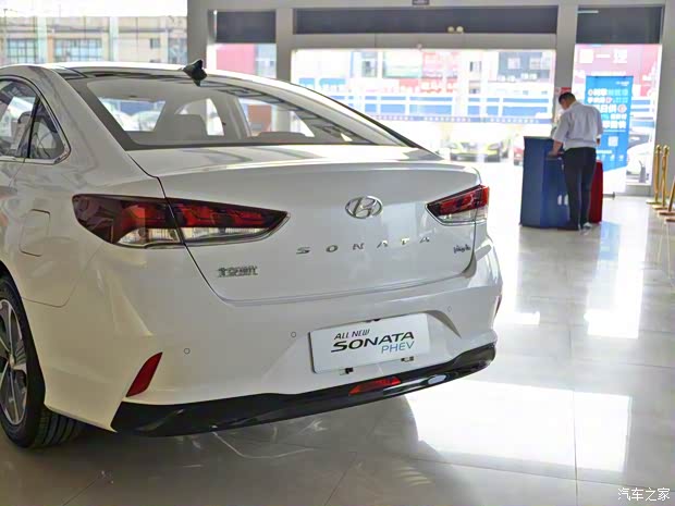 北京现代 索纳塔新能源 2018款 基本型