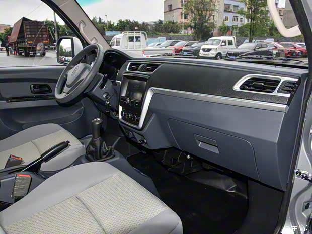 华晨鑫源 金杯金卡S30 2022款 1.6L栏板车标准型3.2米SWD16MS