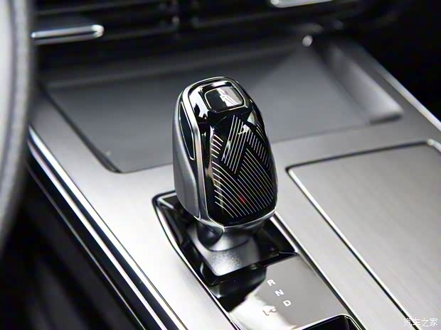 上汽集团 荣威RX5 MAX 2022款 300TGI 自动有为旗舰版