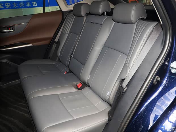 一汽豐田 凌放HARRIER 2022款 2.0L CVT兩驅(qū)旗艦版 一汽豐田 凌放HARRIER 2022款 2.0L CVT兩驅(qū)旗艦版