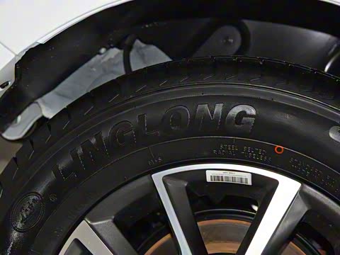 2019款 领军版 1.5L CVT豪华型 国VI 2019款 领军版 1.5L CVT豪华型 国VI