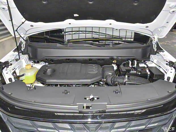 東風(fēng)小康 風(fēng)光580 2022款 1.5T 自動(dòng)豪華型