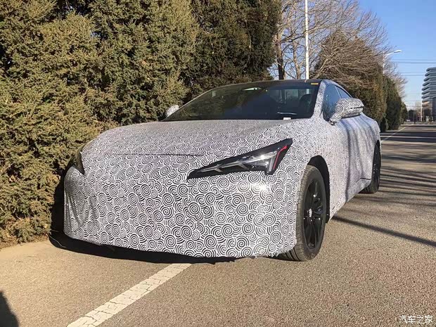 北汽新能源 极狐N51 2023款 基本型 北汽新能源 极狐N51 2023款 基本型