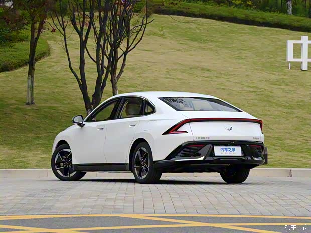 上汽通用五菱 五菱星光 2023款 150 進(jìn)階版