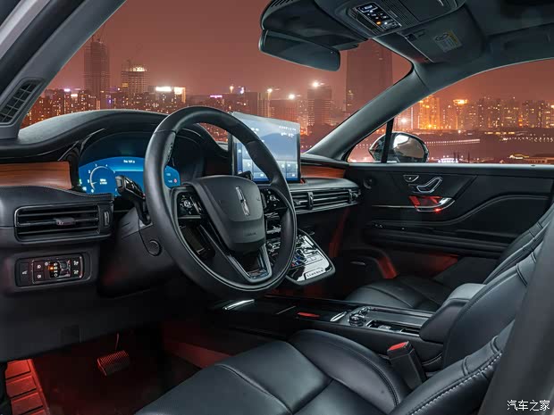 长安林肯 冒险家 2020款 2.0T 四驱尊耀版