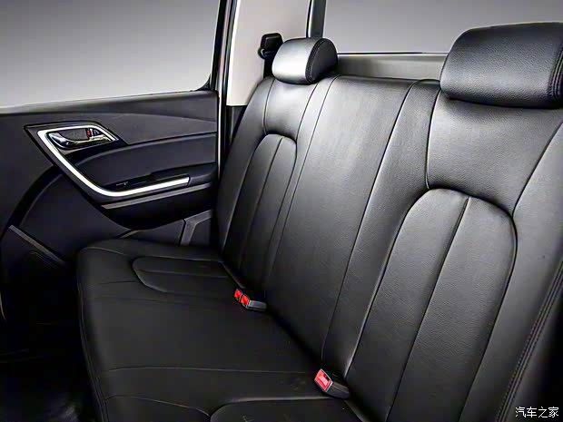 江铃汽车 域虎3 2018款 2.5T柴油四驱LX标准轴距 江铃汽车 域虎3 2018款 2.5T柴油四驱LX标准轴距