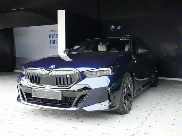 宝马(进口) 宝马i5 2023款 eDrive 40