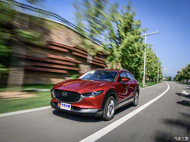 长安马自达 马自达CX-30 2020款 2.0L X压燃尊荣型