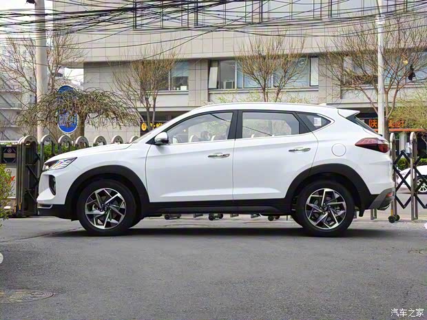 北京现代 途胜 2020款 280TGDi 双离合两驱智联版 北京现代 途胜 2020款 280TGDi 双离合两驱智联版