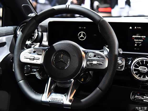 梅赛德斯-AMG 奔驰A级AMG 2019款 AMG A 35 4MATIC 梅赛德斯-AMG 奔驰A级AMG 2019款 AMG A 35 4MATIC