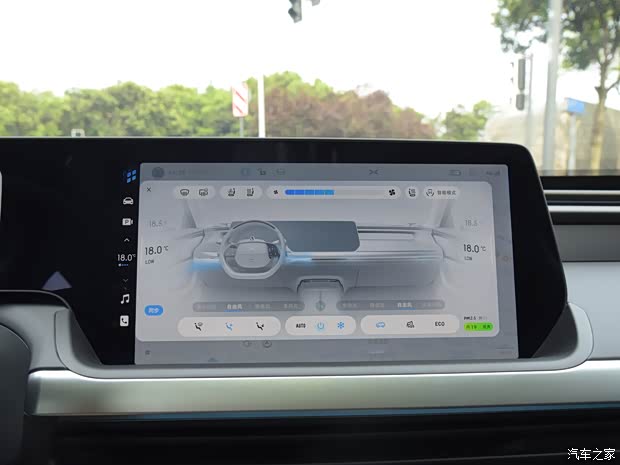 小鹏汽车 小鹏P7 2022款 480G+ 小鹏汽车 小鹏P7 2022款 480G+