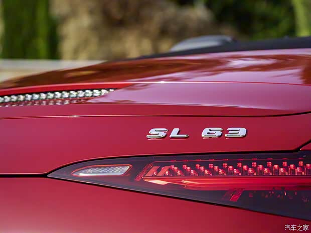 梅赛德斯-AMG 奔驰SL级AMG 2022款 AMG SL 63 梅赛德斯-AMG 奔驰SL级AMG 2022款 AMG SL 63