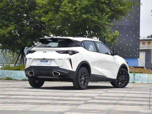 广汽乘用车 传祺GS3 2023款 影速 270T 劲取版 广汽乘用车 传祺GS3 2023款 影速 270T 劲取版