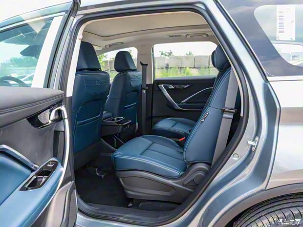 吉利汽車 嘉際 2023款 嘉際L 1.5TD DCT尊貴型