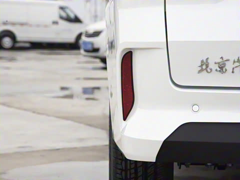 2023款 2.0L 长轴创享型 9座 2023款 2.0L 长轴创享型 9座