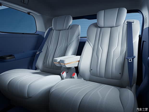 上汽通用别克 世纪 2023款 2.0T 六座版