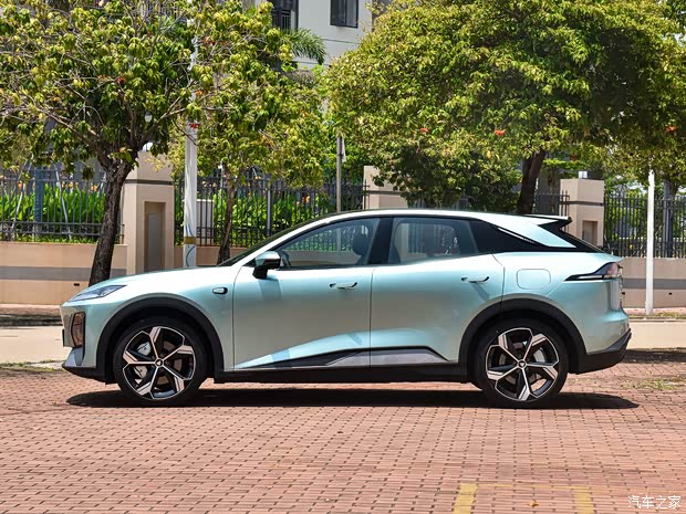 深蓝汽车 深蓝S7 2023款 增程高配版 深蓝汽车 深蓝S7 2023款 增程高配版