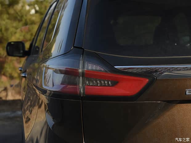 长安福特 锐界 2021款 PLUS EcoBoost 245 四驱尊锐型 7座