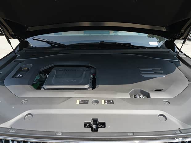 廣汽乘用車 傳祺GS8 2024款 雙擎版高配