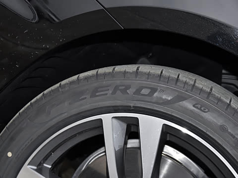 2022款 40 TFSI 豪华动感型 2022款 40 TFSI 豪华动感型