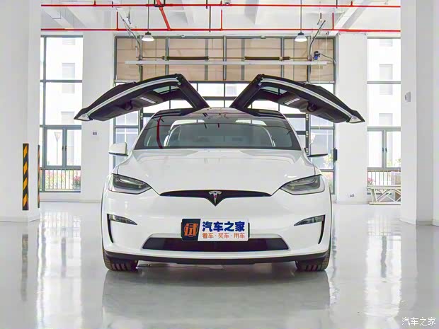 特斯拉（進口） Model X 2021款 三電機全輪驅(qū)動 Plaid版