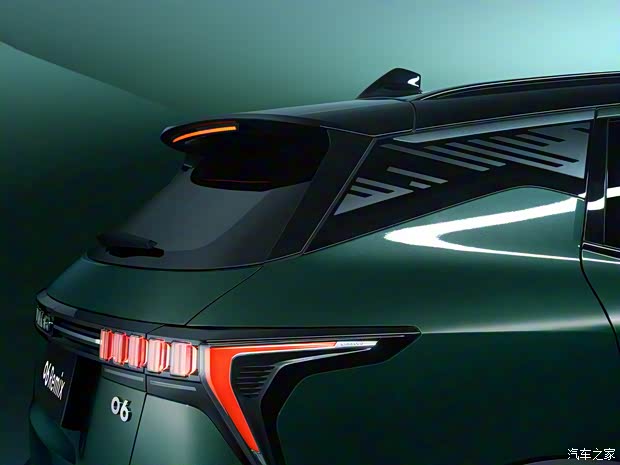 领克 领克06 2023款 Remix 1.5T Hero 领克 领克06 2023款 Remix 1.5T Hero