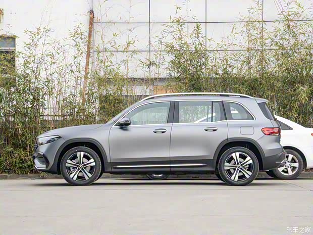 北京奔驰 奔驰EQB 2024款 EQB 350 4MATIC 北京奔驰 奔驰EQB 2024款 EQB 350 4MATIC