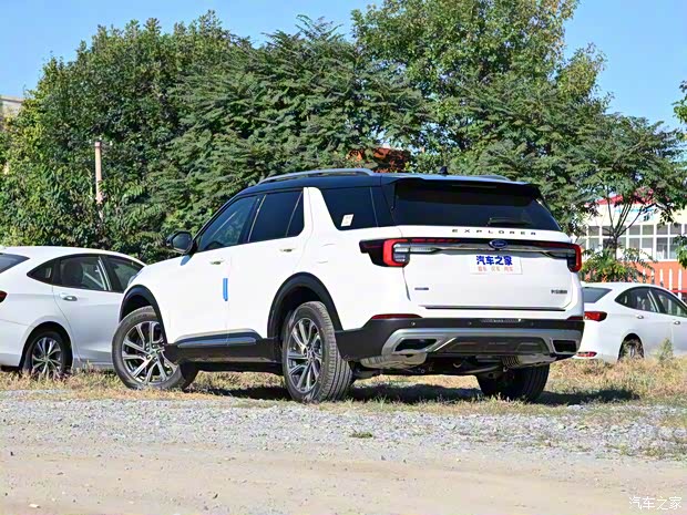 長(zhǎng)安福特 探險(xiǎn)者 2023款 EcoBoost 285 四驅(qū)風(fēng)尚plus版 6座