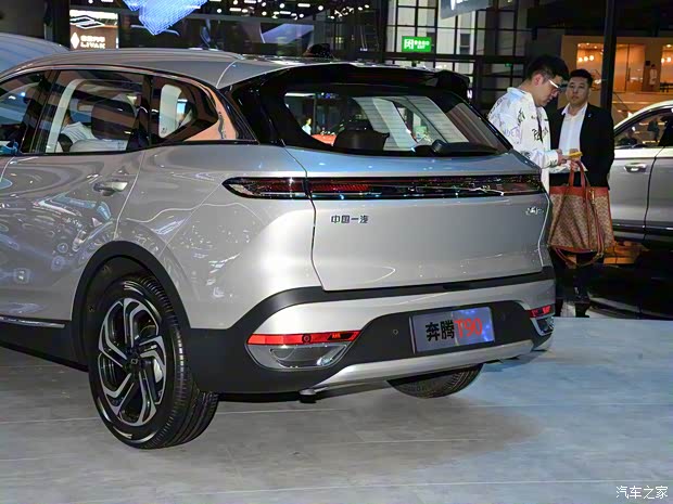 一汽奔腾 奔腾T90 2023款 2.0T 高配版