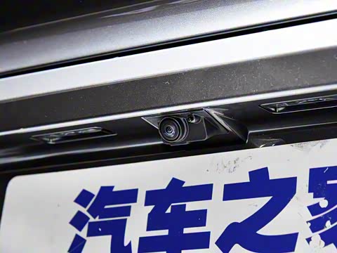 2021款 4.0T V8 First Edition 限量版 2021款 4.0T V8 First Edition 限量版