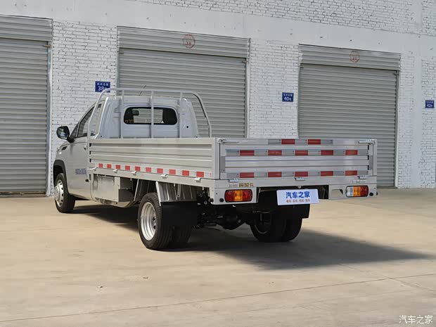 五菱新能源 菱势黄金卡 2023款 基本型 五菱新能源 菱势黄金卡 2023款 基本型