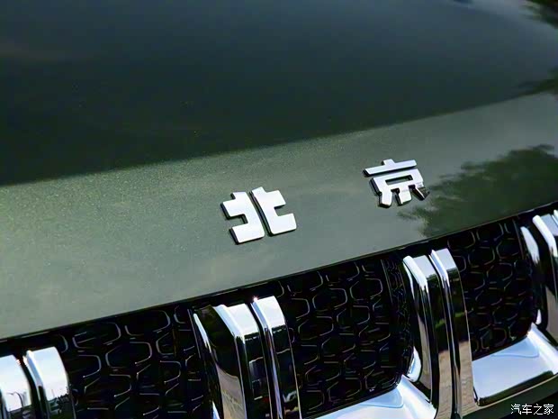 北京越野 北京BJ40 2020款 2.0T 自动四驱致敬2020版至尊型 北京越野 北京BJ40 2020款 2.0T 自动四驱致敬2020版至尊型