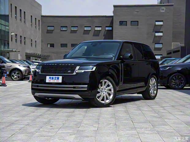 路虎(进口) 揽胜 2023款 3.0 L6 360PS 盛世版 路虎(进口) 揽胜 2023款 3.0 L6 360PS 盛世版