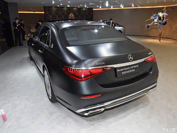 梅赛德斯-迈巴赫 迈巴赫S级 2022款 S 680 4MATIC 匠心高定首发版 梅赛德斯-迈巴赫 迈巴赫S级 2022款 S 680 4MATIC 匠心高定首发版