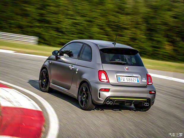 菲亚特(进口) 菲亚特500 2020款 595 Abarth Pista 菲亚特(进口) 菲亚特500 2020款 595 Abarth Pista