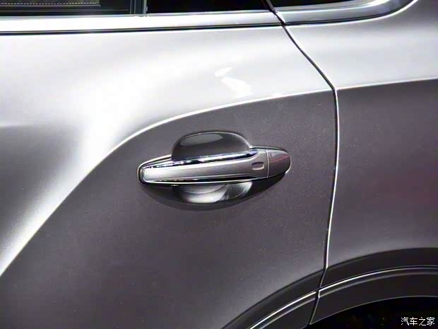 賓利 添越 2021款  4.0T V8