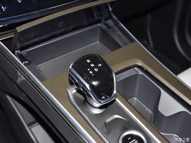 江汽集团 思皓X8 2022款 途岳版