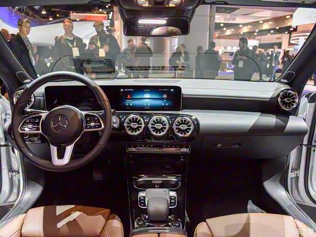 奔馳(進(jìn)口) 奔馳CLA級(jí) 2019款 CLA 250