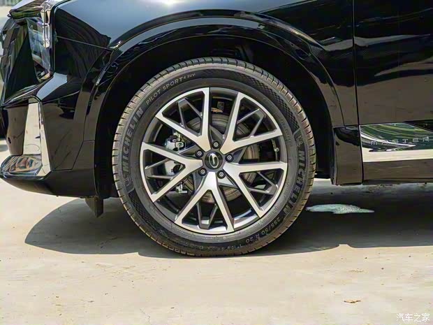 廣汽乘用車 傳祺GS8 2024款 雙擎版高配