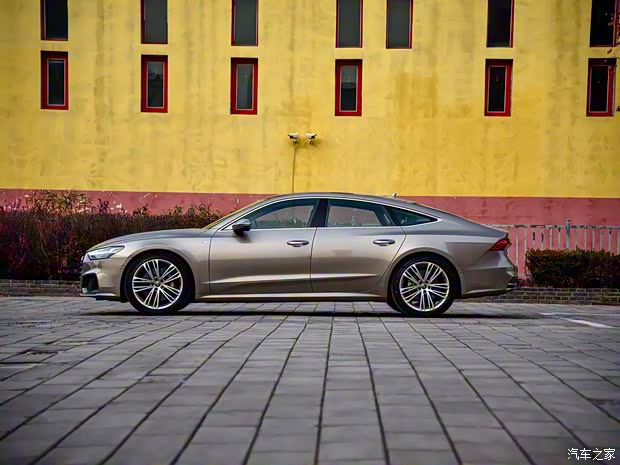 奥迪(进口) 奥迪A7 2019款 55 TFSI quattro 竞技版 奥迪(进口) 奥迪A7 2019款 55 TFSI quattro 竞技版