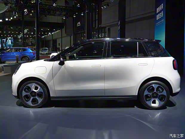 江淮汽车 钇为3 2023款 基本型 江淮汽车 钇为3 2023款 基本型