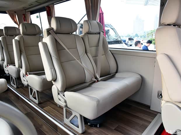 宇通客车 宇通CL6 2018款 悦旅版