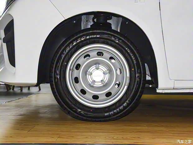 北京汽車制造廠 王牌M7 2022款 1.6L 長軸標(biāo)準(zhǔn)型 7座