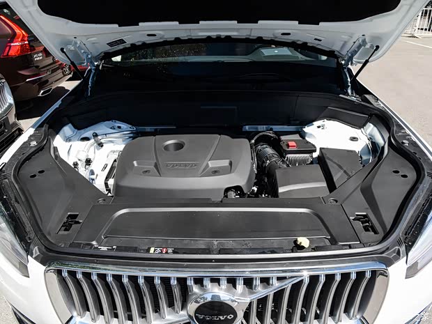 沃尔沃(进口) 沃尔沃XC90 2020款 T6 智逸豪华版 7座 沃尔沃(进口) 沃尔沃XC90 2020款 T6 智逸豪华版 7座