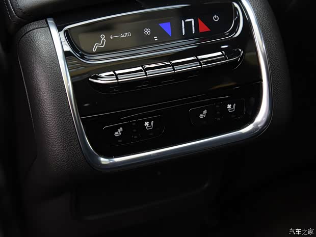 上汽通用別克 昂科旗 2022款 652T 四驅(qū)尊享旗艦型 6座