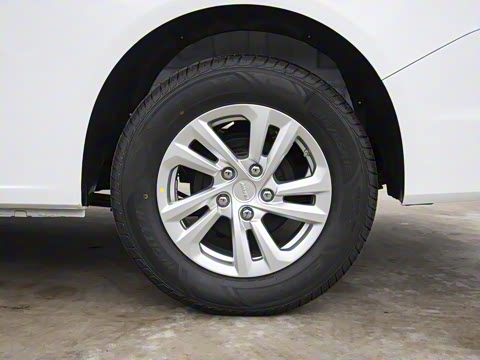 2023款 2.0L 长轴创享型 9座 2023款 2.0L 长轴创享型 9座